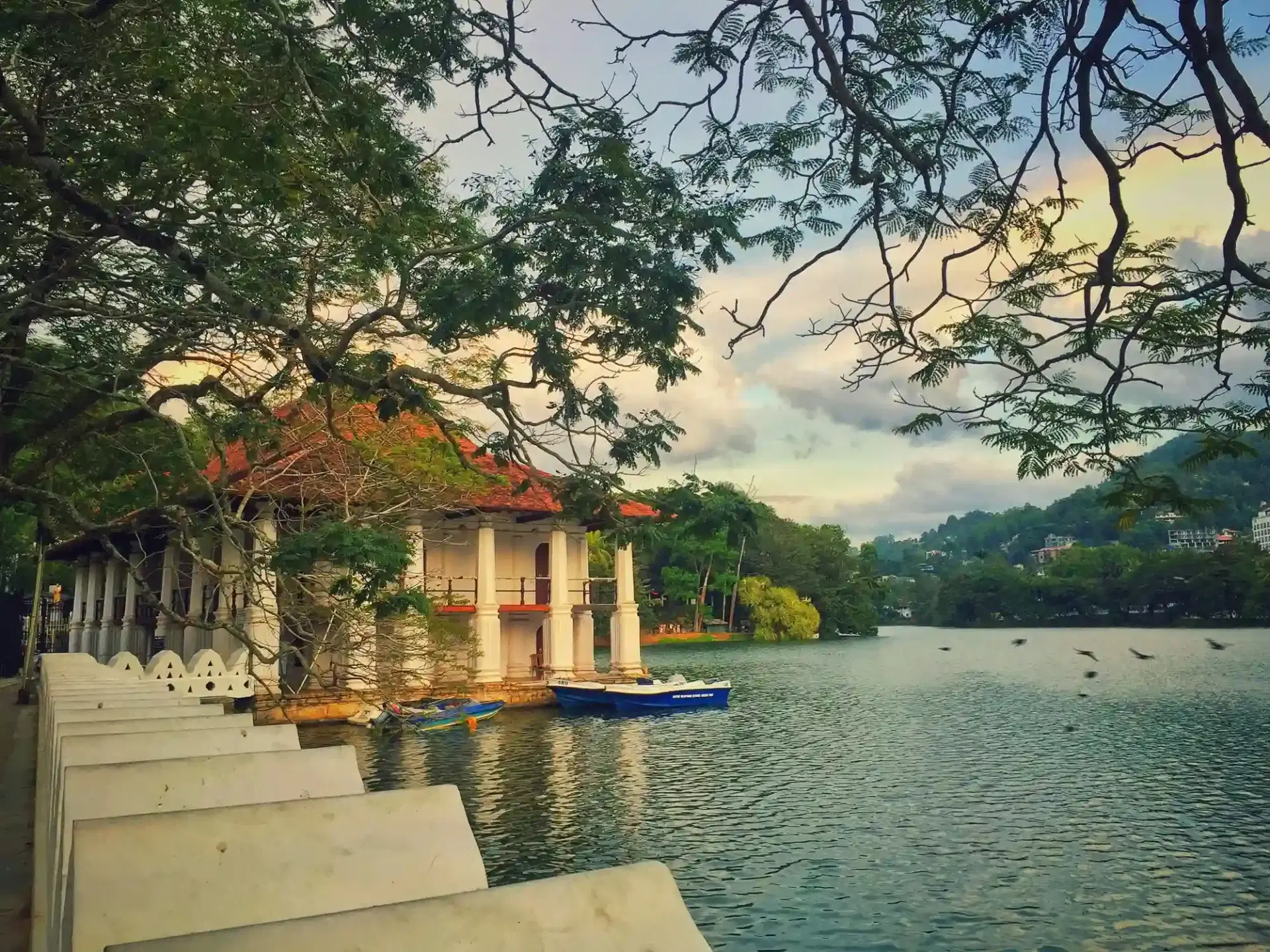 Kandy detail 1