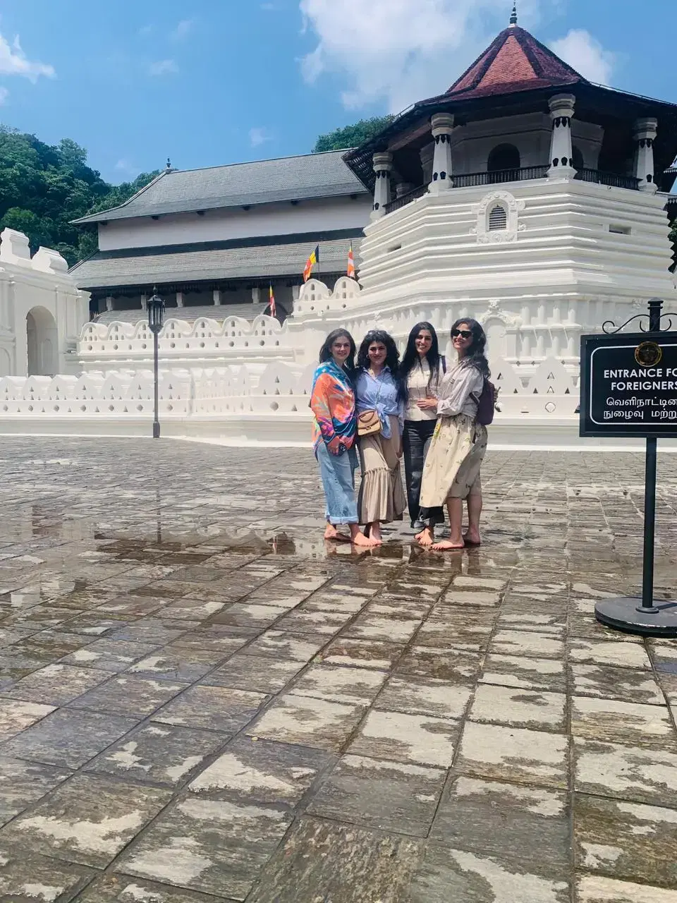 Noha's photo from a Lanka Travel Gateway Sri Lanka tour